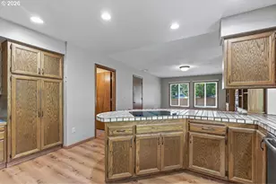 6415 SW Fisher Ave, Beaverton, OR 97008 - Photo 13