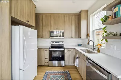 6276 NE 6th Ave, Portland, OR 97211 - Photo 13