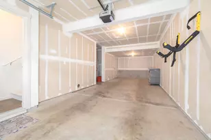 300 NW 116th Ave, Portland, OR 97229 - Photo 37