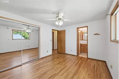715 NW 76th St, Vancouver, WA 98665 - Photo 9