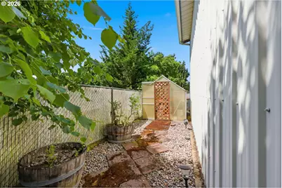 715 NW 76th St, Vancouver, WA 98665 - Photo 23