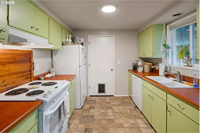 2495 Jeppesen Acres Rd, Eugene, OR 97401 - Photo 15