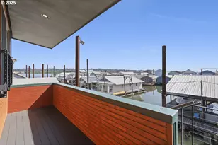 2901 NE Marine Dr, Portland, OR 97211 - Photo 15