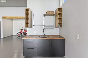 2901 NE Marine Dr, Portland, OR 97211 - Photo 43