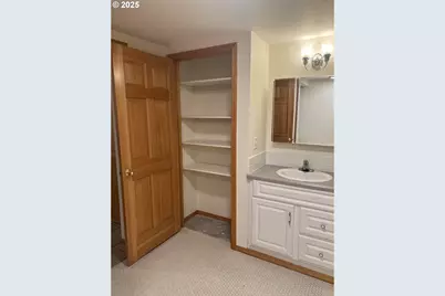 2165 NE Multnomah St, Portland, OR 97232 - Photo 5