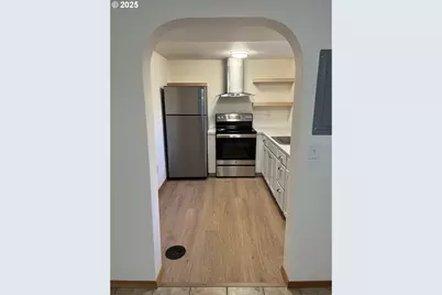 2165 NE Multnomah St, Portland, OR 97232 - Photo 7