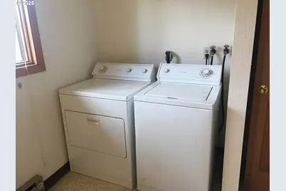 2165 NE Multnomah St, Portland, OR 97232 - Photo 25