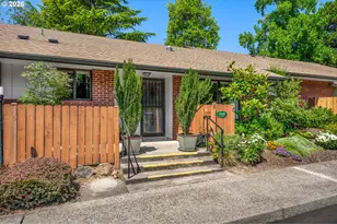 15100 SW Crown Dr, King City, OR 97224 - Photo 1