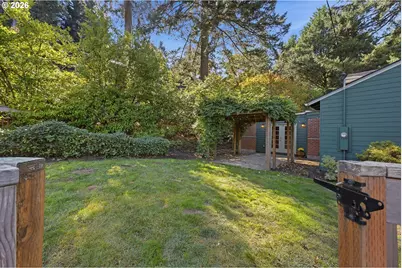 12225 SW 34th Ave, Portland, OR 97219 - Photo 47