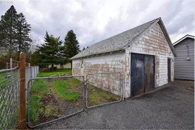 1123 SE 162nd Ave, Portland, OR 97233 - Photo 15