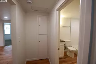 1123 SE 162nd Ave, Portland, OR 97233 - Photo 9