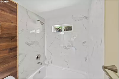 60422 Foxglove Rd, Coos Bay, OR 97420 - Photo 23