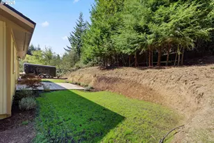 60422 Foxglove Rd, Coos Bay, OR 97420 - Photo 27