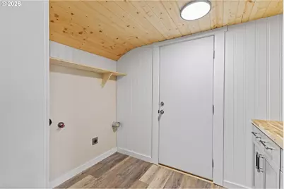 220 N Wasson St, Coos Bay, OR 97420 - Photo 15