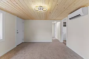 220 N Wasson St, Coos Bay, OR 97420 - Photo 9