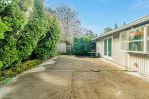 8060 SW Landau St, Portland, OR 97223 - Photo 39