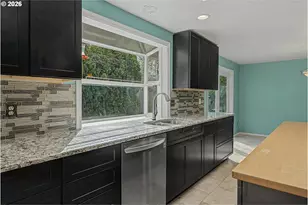 8060 SW Landau St, Portland, OR 97223 - Photo 9