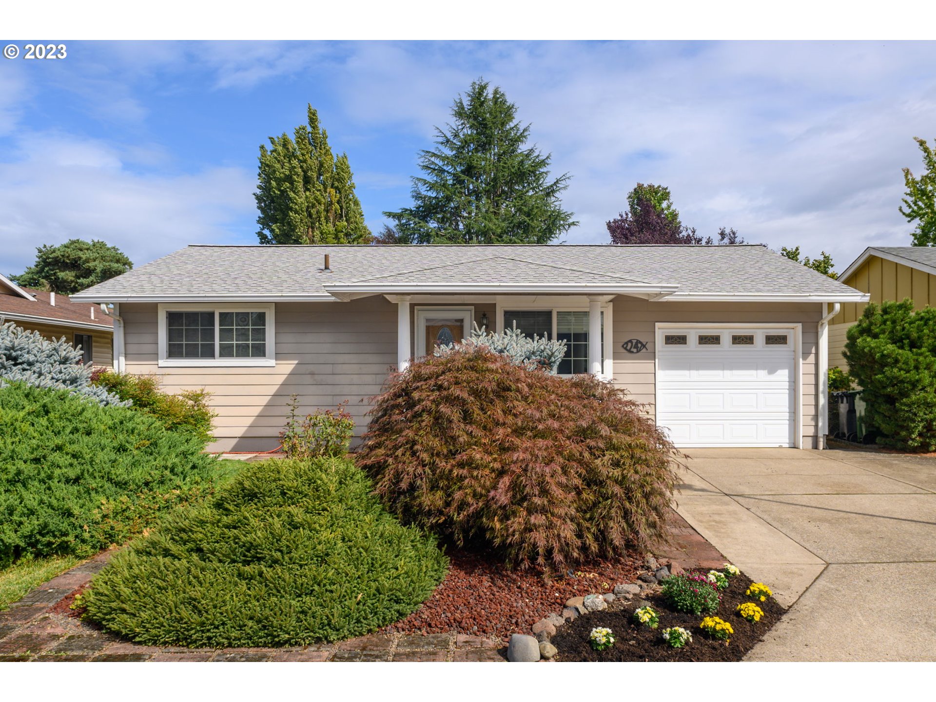 2247 Oregon Ct, Woodburn, OR 97071 MLS 23498211 Coldwell Banker