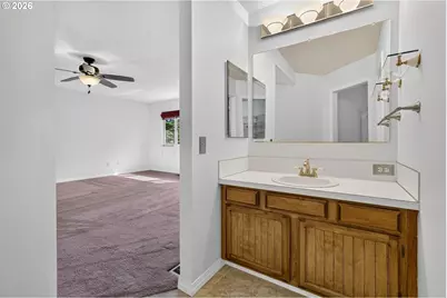 15640 SW Greenleaf Ct, Portland, OR 97224 - Photo 21