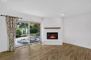 15640 SW Greenleaf Ct, Portland, OR 97224 - Photo 9
