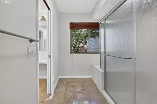 15640 SW Greenleaf Ct, Portland, OR 97224 - Photo 23