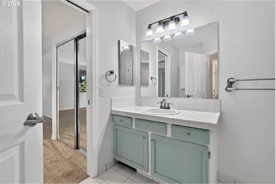 15640 SW Greenleaf Ct, Portland, OR 97224 - Photo 19