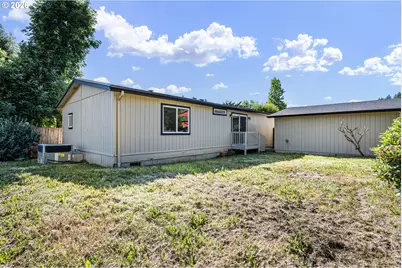 5949 Lilac Ln, Springfield, OR 97478 - Photo 37