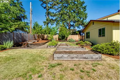 450 W 28th Ave, Eugene, OR 97405 - Photo 41