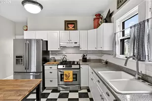 4923 NE 23rd Ave, Portland, OR 97211 - Photo 9