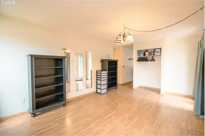 4671 Merlin St, Longview, WA 98632 - Photo 9