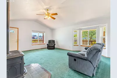 1451 SW Alder Ave, Warrenton, OR 97146 - Photo 5