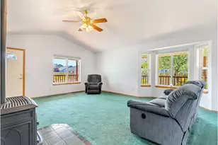 1451 SW Alder Ave, Warrenton, OR 97146 - Photo 5