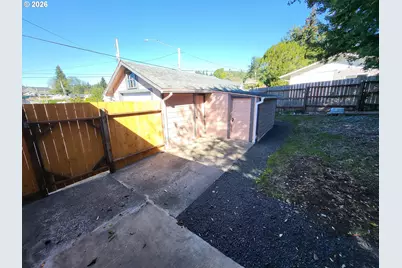 692 N Elliott St, Coquille, OR 97423 - Photo 27
