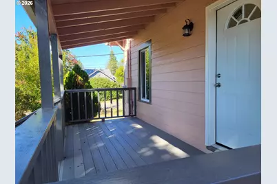 692 N Elliott St, Coquille, OR 97423 - Photo 3