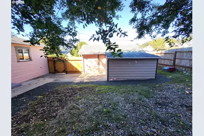 692 N Elliott St, Coquille, OR 97423 - Photo 23