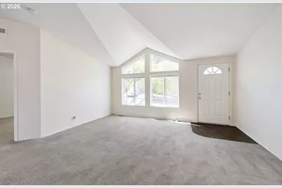 4802 SE 133rd Dr, Portland, OR 97236 - Photo 5