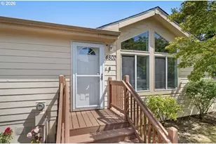 4802 SE 133rd Dr, Portland, OR 97236 - Photo 3