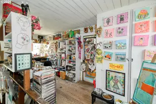 345 E 1st St, Yamhill, OR 97148 - Photo 37