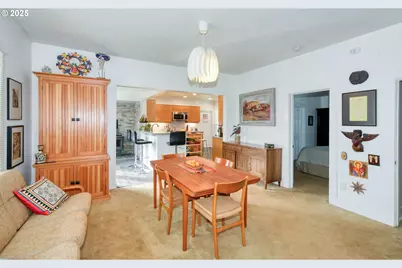 345 E First St, Yamhill, OR 97148 - Photo 9