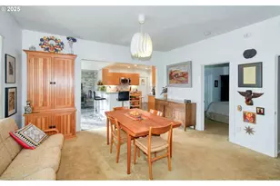 345 E 1st St, Yamhill, OR 97148 - Photo 9