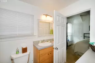 345 E 1st St, Yamhill, OR 97148 - Photo 23