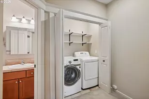 3870 Summerlinn Dr, West Linn, OR 97068 - Photo 17