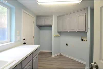 27655 Riggs Hill Rd, Foster, OR 97345 - Photo 17