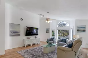 8411 SE Clatsop Ct, Portland, OR 97266 - Photo 9