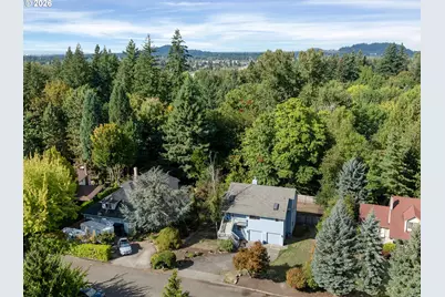 8411 SE Clatsop Ct, Portland, OR 97266 - Photo 33