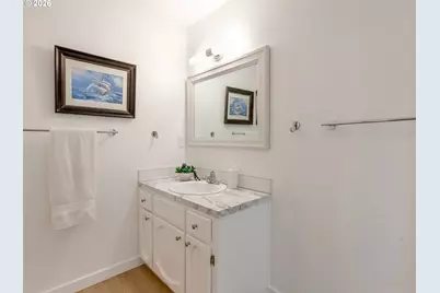 8411 SE Clatsop Ct, Portland, OR 97266 - Photo 27