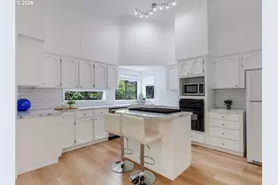 8411 SE Clatsop Ct, Portland, OR 97266 - Photo 13