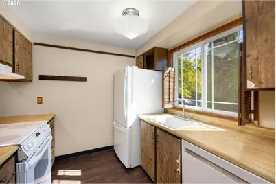 29750 SW Courtside Dr #5, Wilsonville, OR 97070 - Photo 3