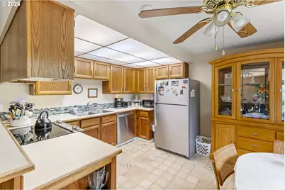 901 NW 132nd St #A, Vancouver, WA 98685 - Photo 15