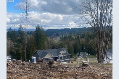 Hawthorne #8, Scappoose, OR 97056 - Photo 1